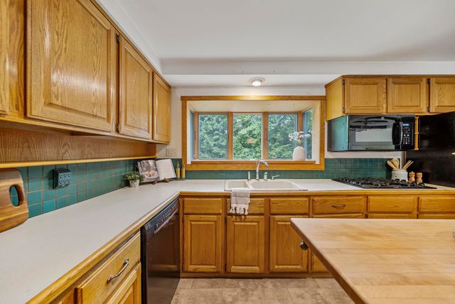 3 Timber Lane, Merrimack, NH 03054