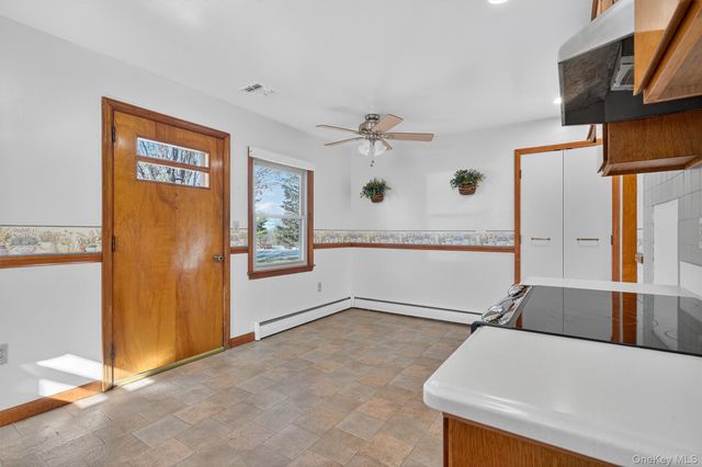 18 Oakland Avenue, Chester, NY 10918