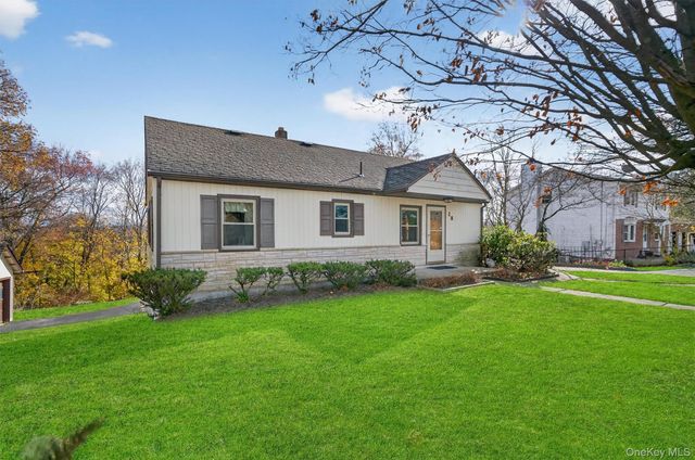 18 Oakland Avenue, Chester, NY 10918