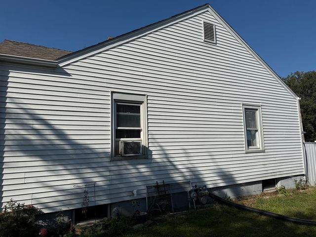 102 Chestnut Street, Varna, IL 61375