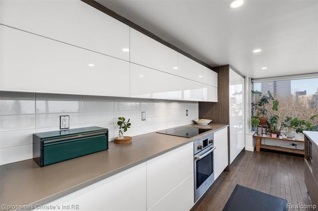 1300 E Lafayette Street 412, Detroit, MI 48207