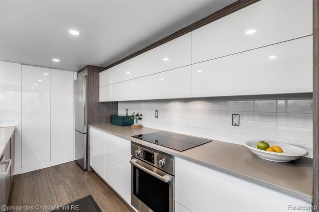 1300 E Lafayette Street 412, Detroit, MI 48207