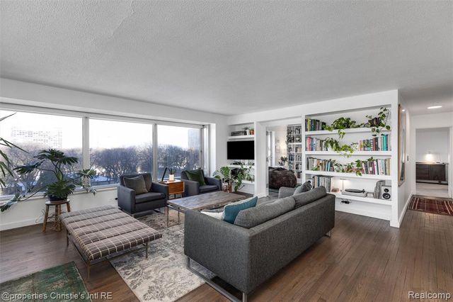 1300 E Lafayette Street 412, Detroit, MI 48207