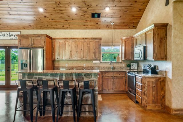 1305 Vz County Road 3821, Wills Point, TX 75169