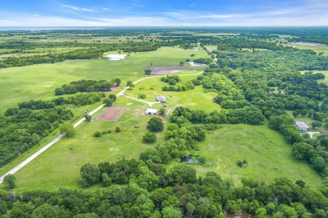 1305 Vz County Road 3821, Wills Point, TX 75169