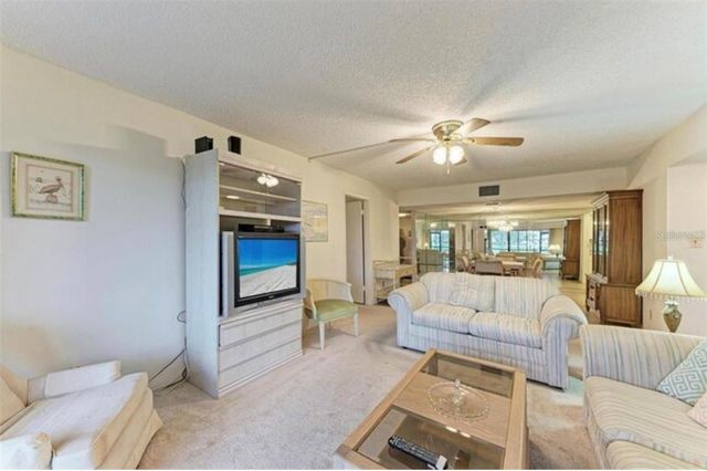 6120 43RD STREET W 102B, Bradenton, FL 34210