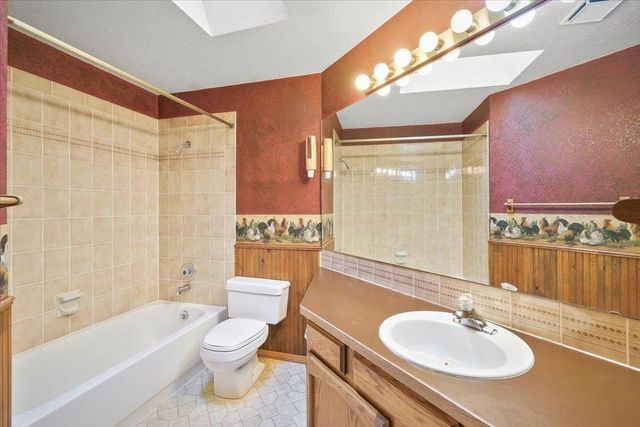 207 W Woodway Ave, Spokane, WA 99218