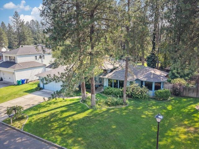 207 W Woodway Ave, Spokane, WA 99218