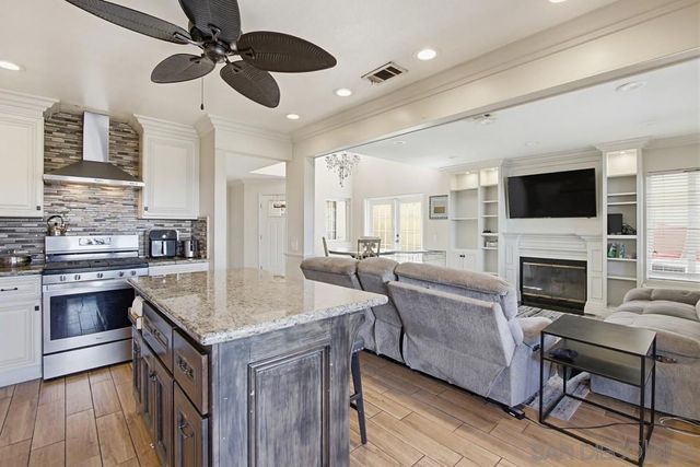 746 Granite Hills Circle, El Cajon, CA 92019