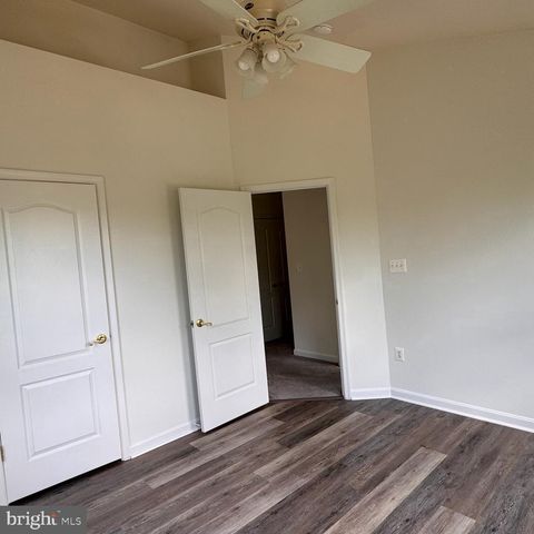 13642 FLYING SQUIRREL DR, Herndon, VA 20171