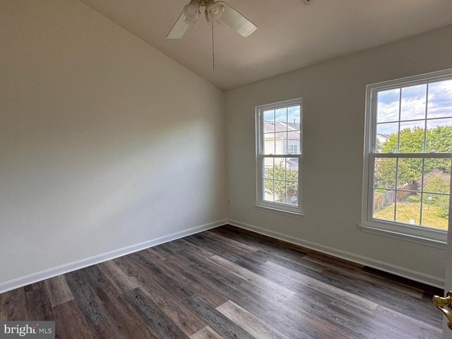 13642 FLYING SQUIRREL DR, Herndon, VA 20171