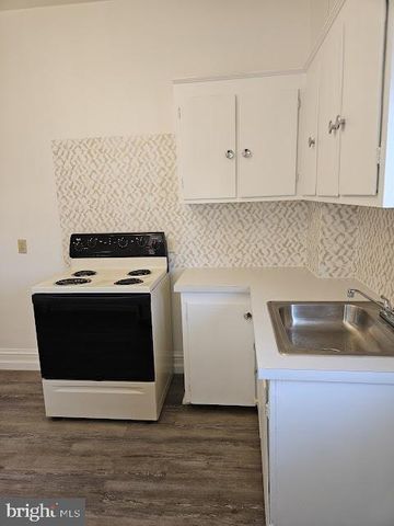 1121 W POPLAR ST, York, PA 17404