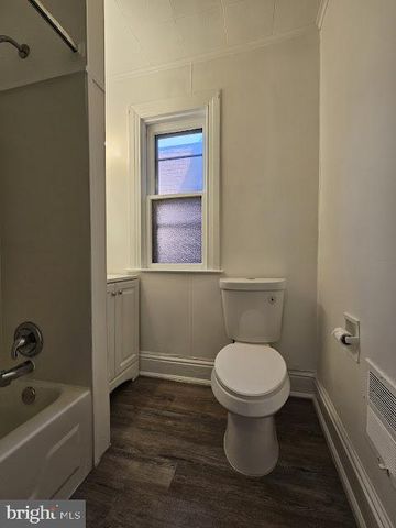 1121 W POPLAR ST, York, PA 17404