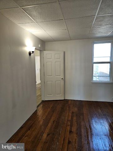 1121 W POPLAR ST, York, PA 17404