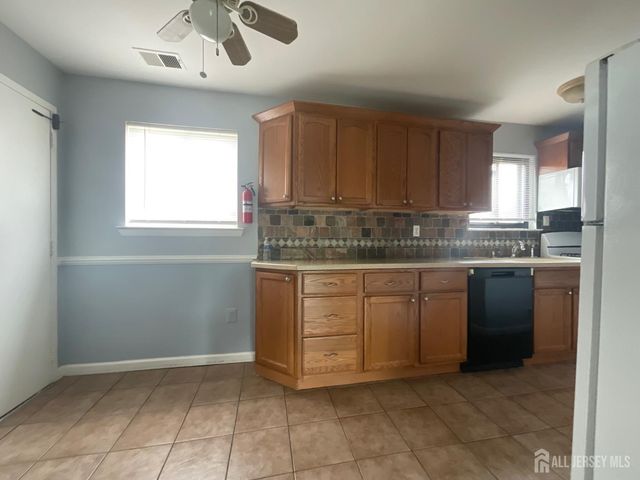1203 N Oaks Boulevard, North Brunswick, NJ 08902