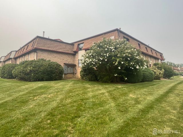 1203 N Oaks Boulevard, North Brunswick, NJ 08902