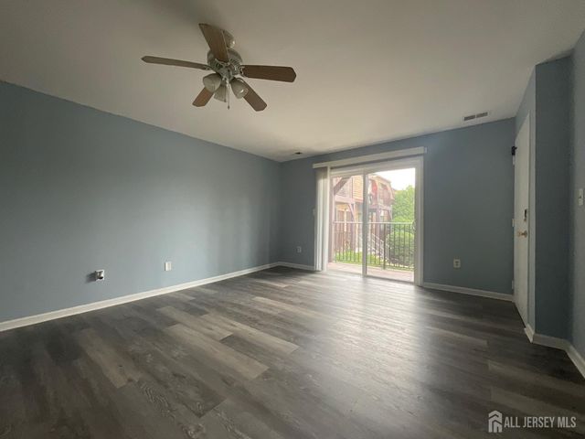 1203 N Oaks Boulevard, North Brunswick, NJ 08902