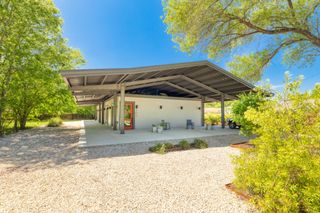 105 Schroeder ST, Lockhart, TX 78644