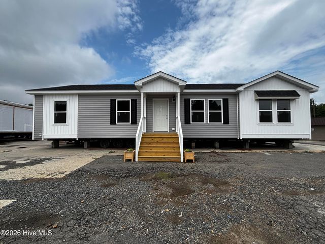 105 Blades Village Drive, Havelock, NC 28532