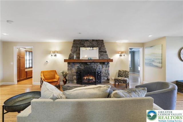 262 Overlook Way, Jackson Twp, PA 18372