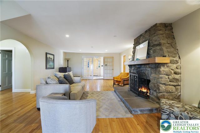 262 Overlook Way, Jackson Twp, PA 18372