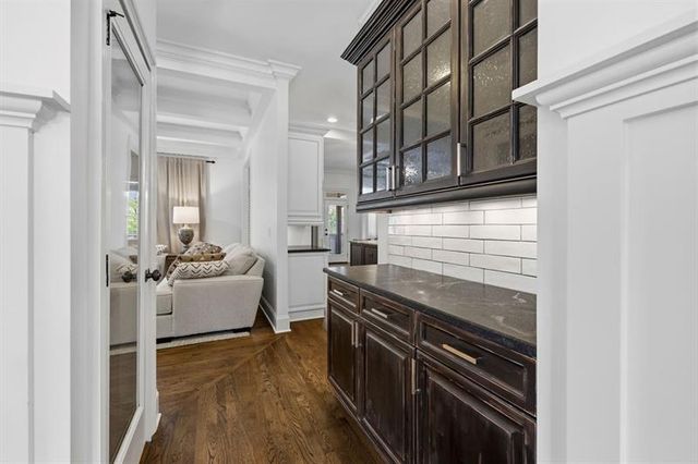 2895 Lassiter Manor Drive, Marietta, GA 30062
