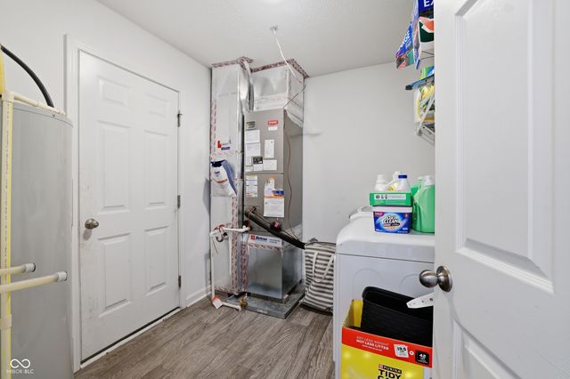 10108 Caprock Canyon Drive, Indianapolis, IN 46229