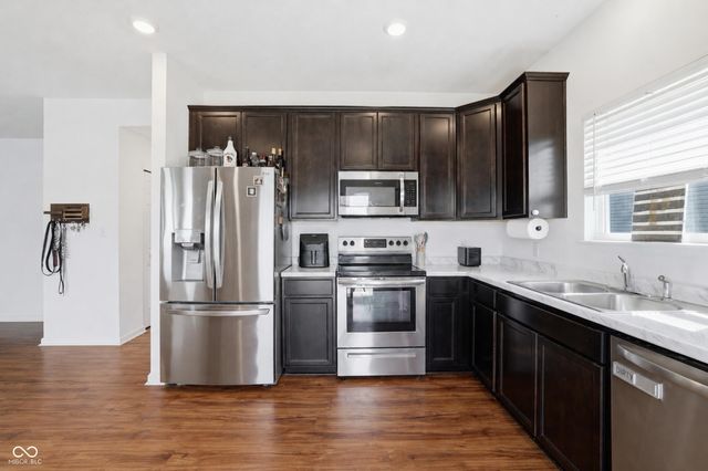 10108 Caprock Canyon Drive, Indianapolis, IN 46229