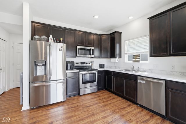 10108 Caprock Canyon Drive, Indianapolis, IN 46229
