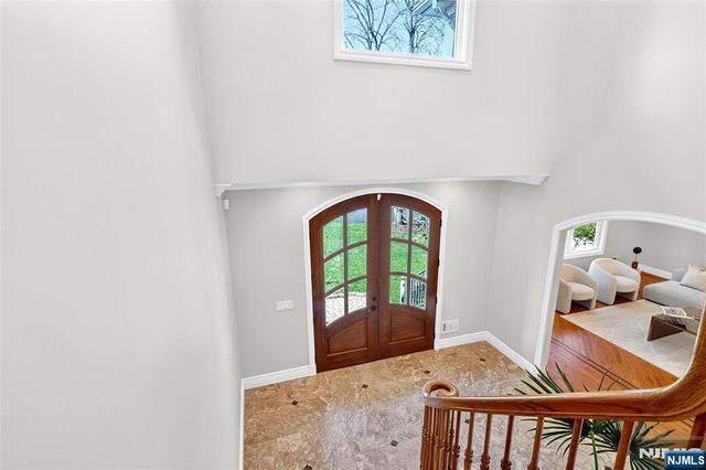 125 E Gramercy Place, Glen Rock, NJ 07452