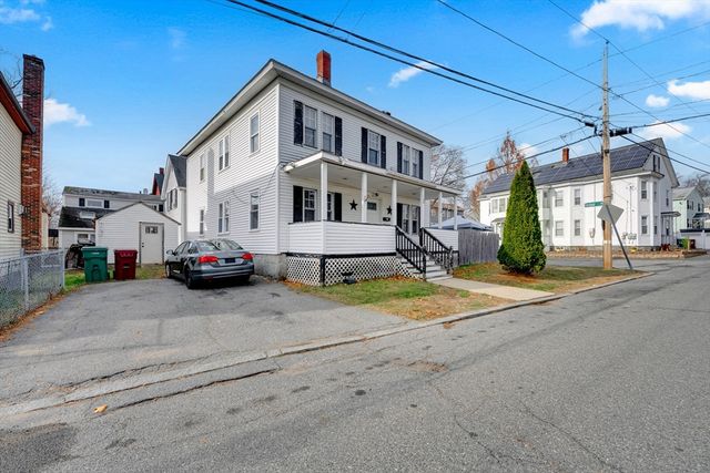 130 Dalton St, Lowell, MA 01850