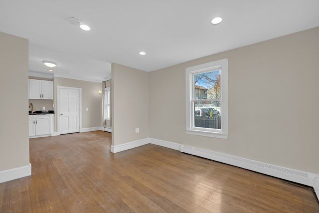 130 Dalton St, Lowell, MA 01850