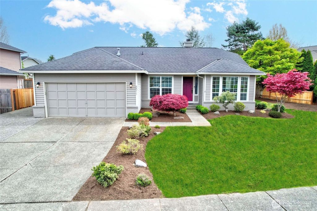 6511 55th Drive NE, Marysville, WA 98203