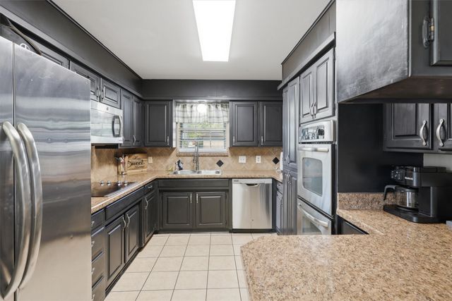 1325 Hemphill Drive, Cleburne, TX 76033