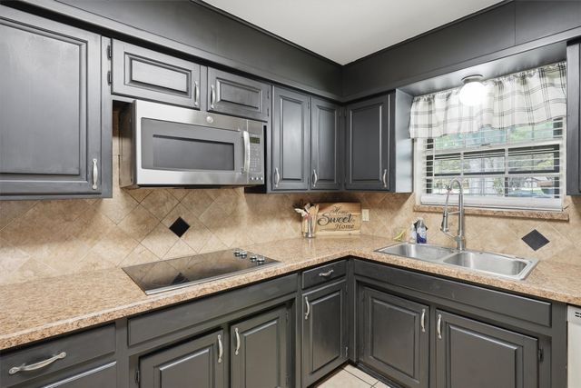 1325 Hemphill Drive, Cleburne, TX 76033