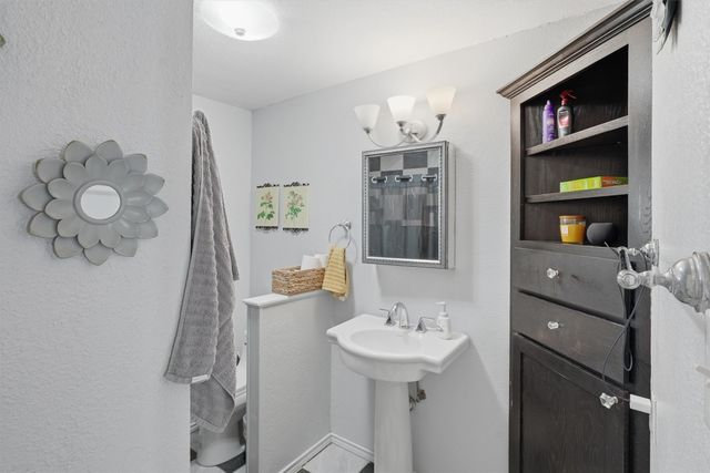 1325 Hemphill Drive, Cleburne, TX 76033