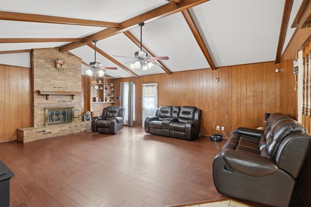 1325 Hemphill Drive, Cleburne, TX 76033