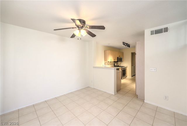 7637 Bauble Avenue, Las Vegas, NV 89128