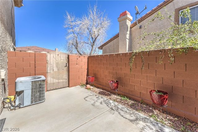 7637 Bauble Avenue, Las Vegas, NV 89128