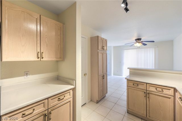 7637 Bauble Avenue, Las Vegas, NV 89128