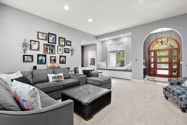 7160 Hawick Court, Belmont, MI 49306