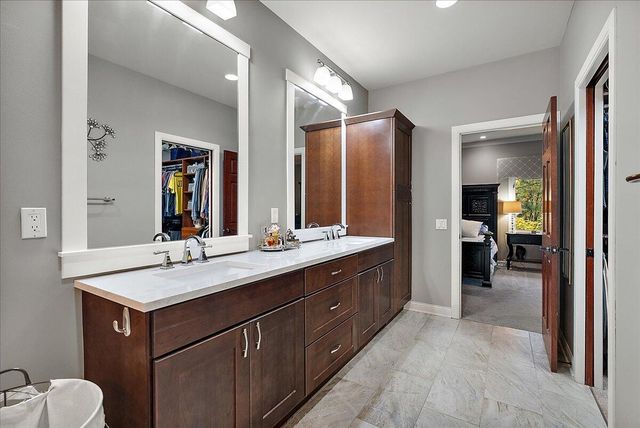 7160 Hawick Court, Belmont, MI 49306