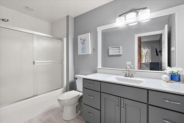 7160 Hawick Court, Belmont, MI 49306