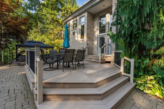 7160 Hawick Court, Belmont, MI 49306