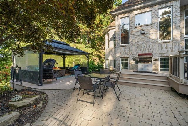 7160 Hawick Court, Belmont, MI 49306