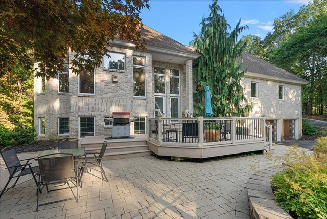 7160 Hawick Court, Belmont, MI 49306