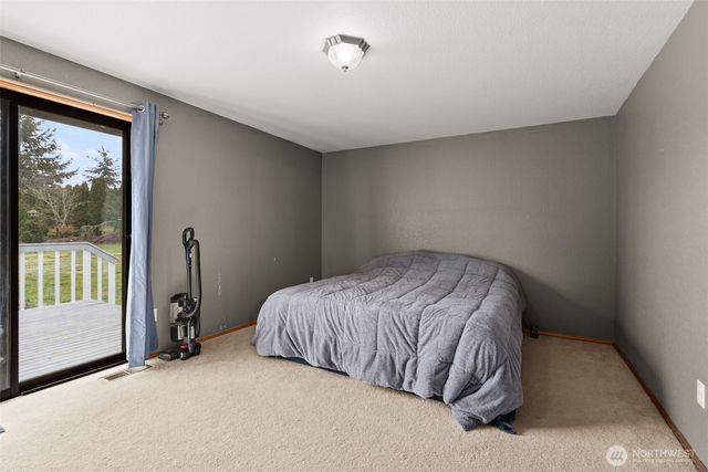 3730 Golden Eagle Loop SE, Olympia, WA 98513