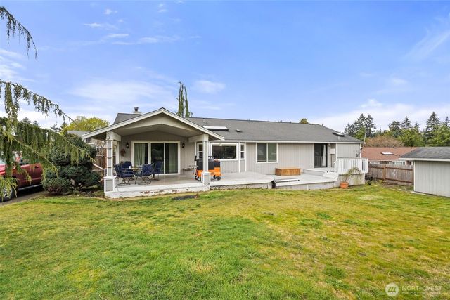 3730 Golden Eagle Loop SE, Olympia, WA 98513