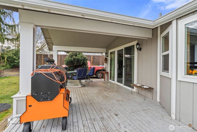 3730 Golden Eagle Loop SE, Olympia, WA 98513