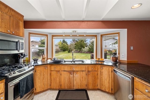 3730 Golden Eagle Loop SE, Olympia, WA 98513